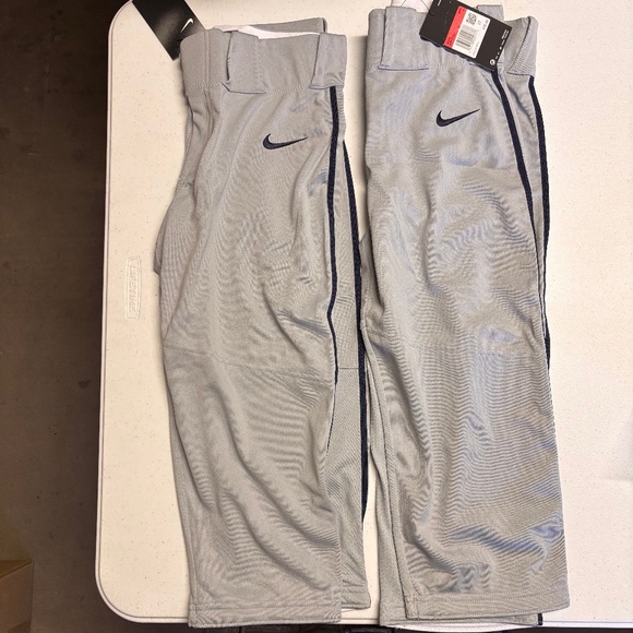 2 new pairs of Nike youth large baseball pants with navy piping, knicker style - Picture 1 of 6